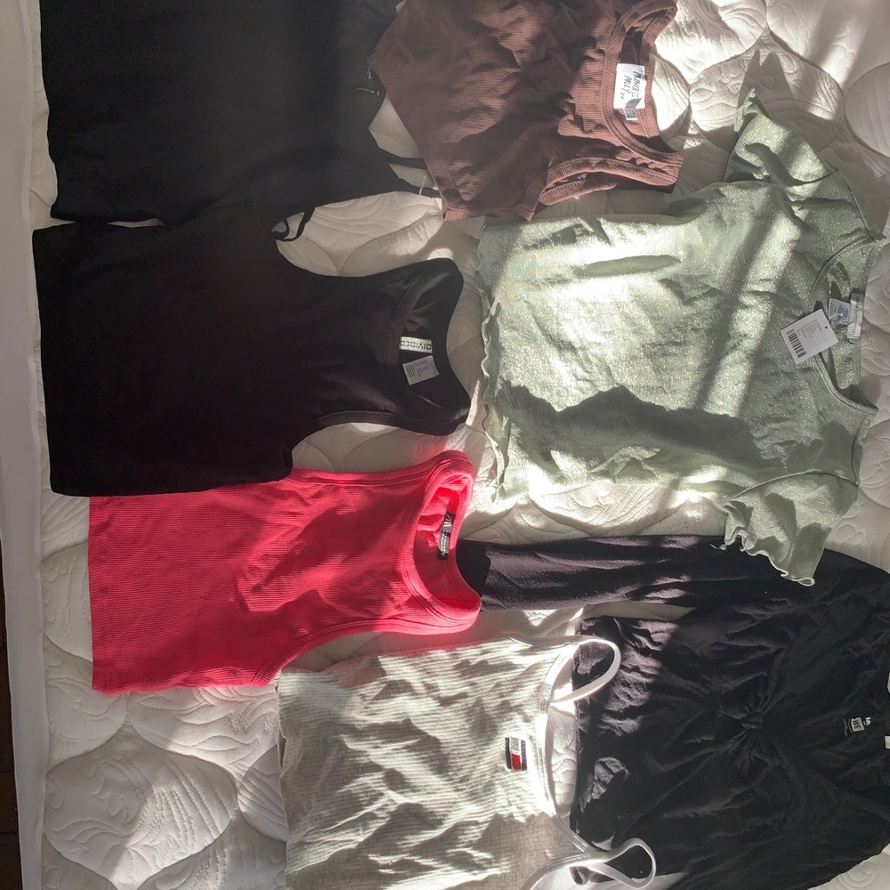 Cropped tops